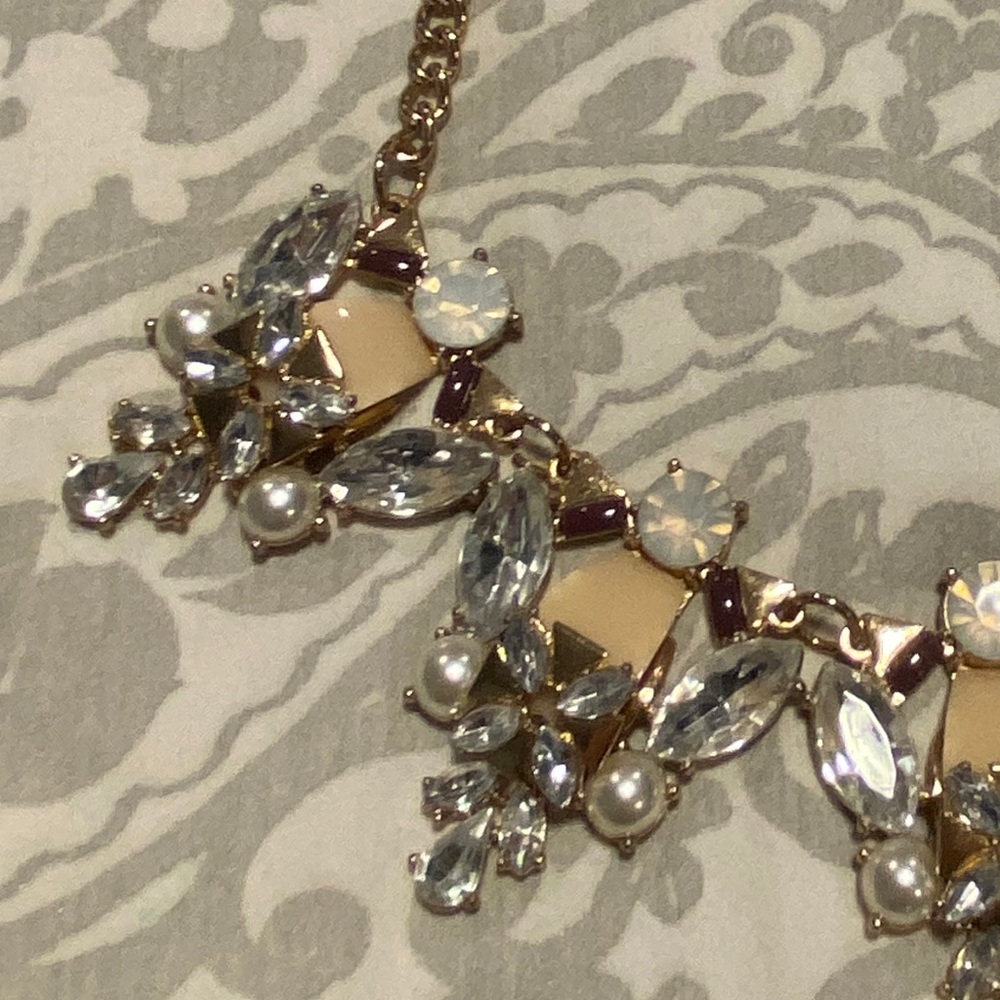 Women’s Statement Necklace